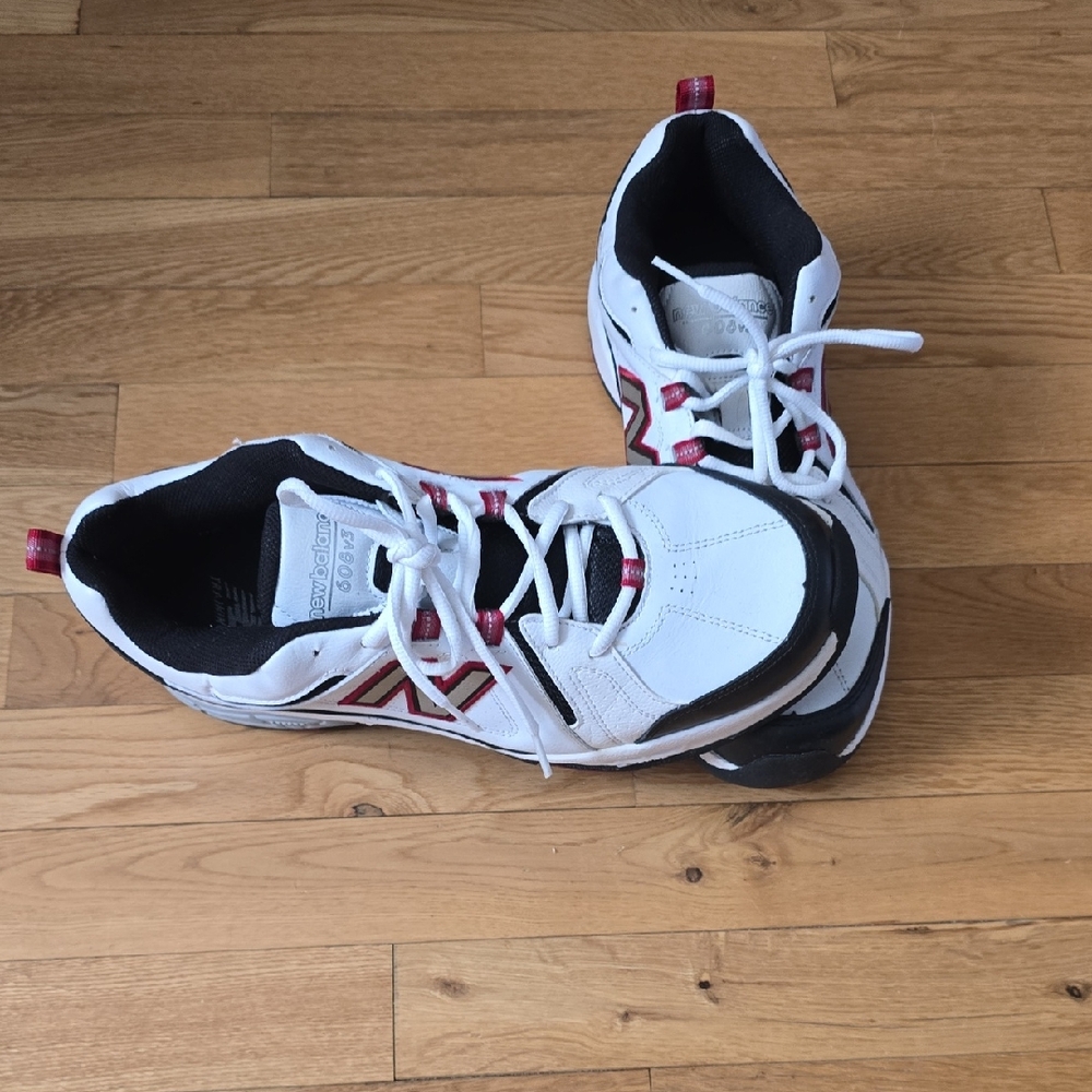 New Balance 608v3 Wide Sneakers